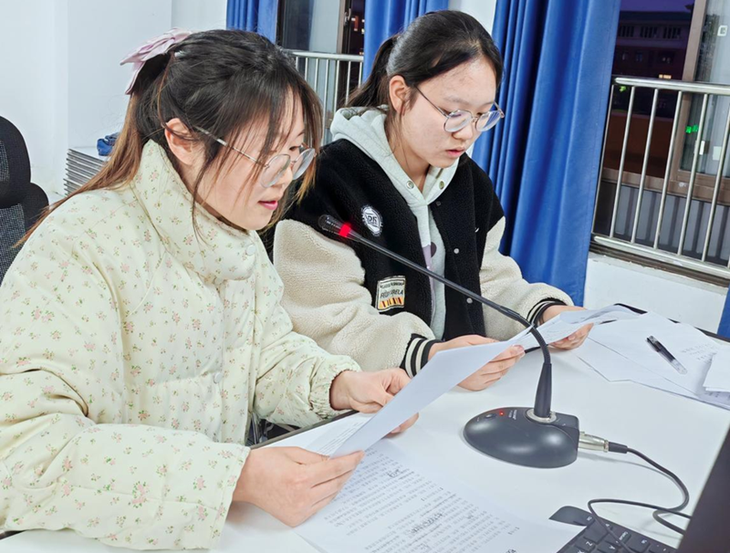 春暖心晴 向阳生长