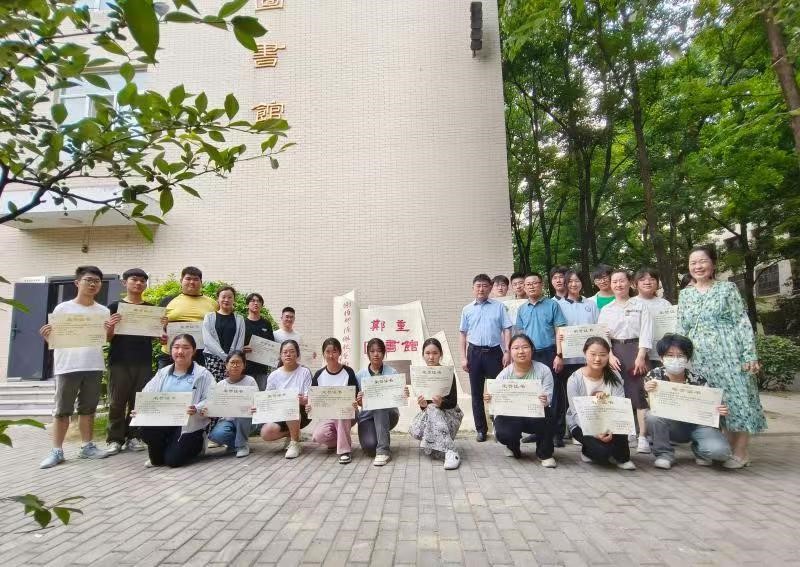 1759369260402.jpg 6.jpg